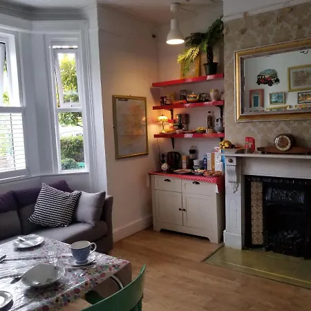 Nocleg ze śniadaniem Acara House 3*