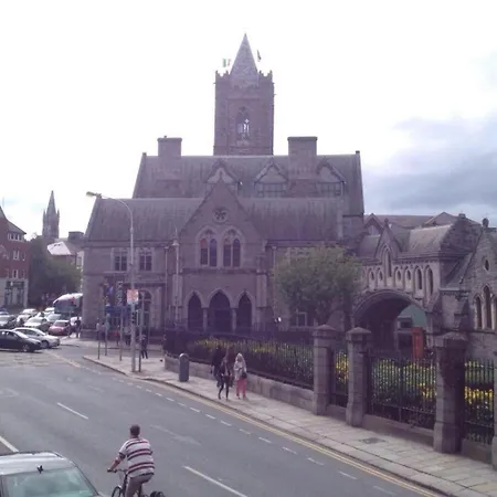 Acara House Nocleg ze śniadaniem 3*