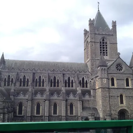 Acara House 3* Dublin