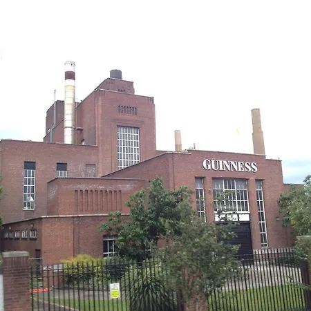 Bed & Breakfast Acara House 3*