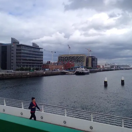 Nocleg ze śniadaniem Acara House 3*