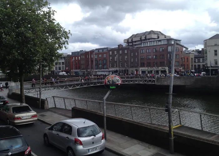 Acara House 3* Dublin