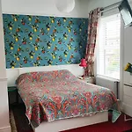 Acara House לינה וארוחת בוקר